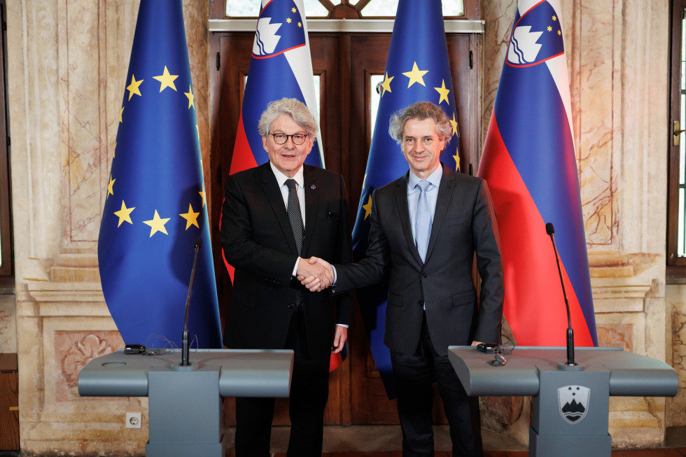 Prime Minister Robert Golob received the EU Commissioner for the Internal Market, Mr Thierry Breton.