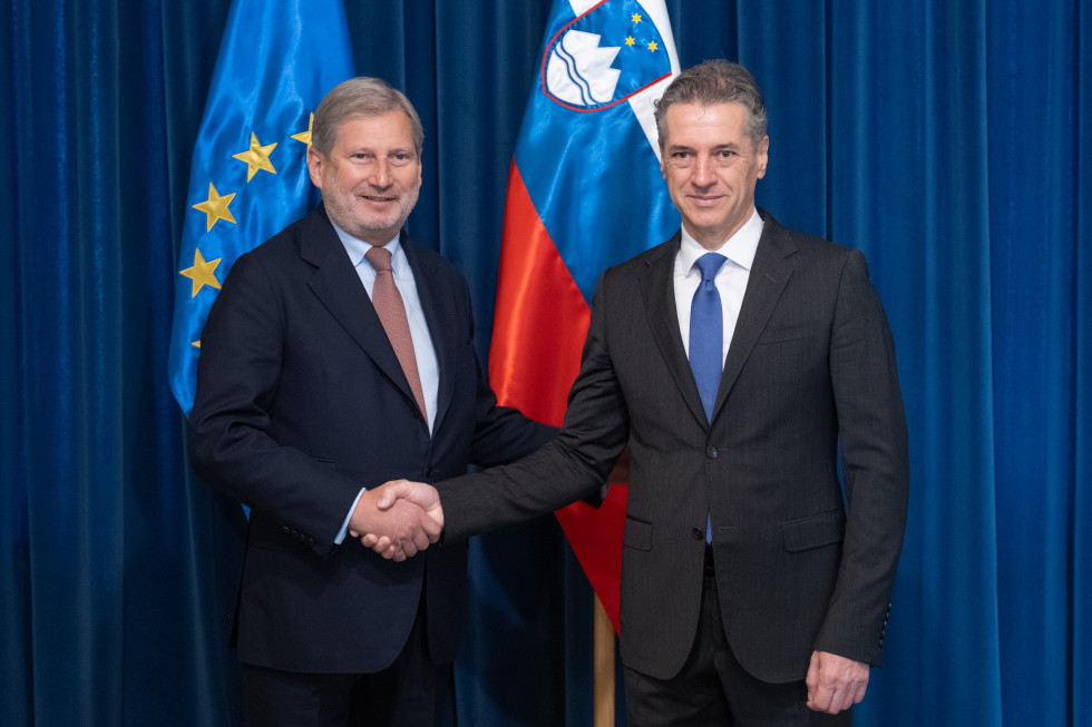 Meeting of the Prime Minister Robert Golob with the European Commissioner for Budget and Administration Johannes Hahn.