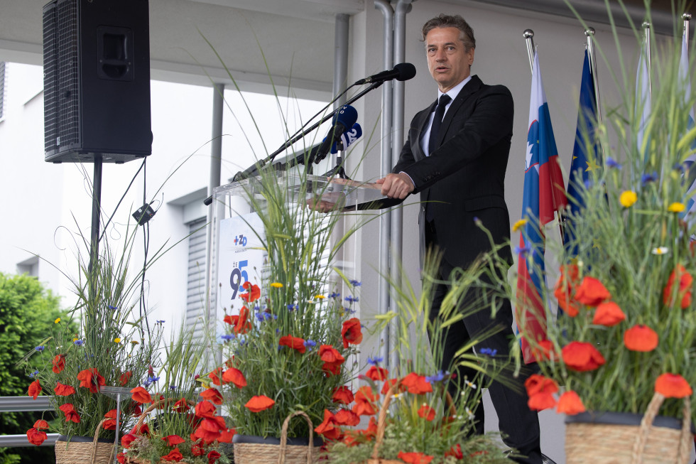 the prime minister at the lectern