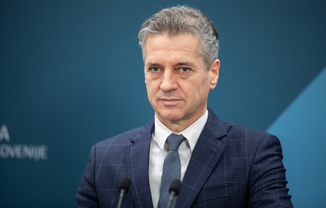 Robert Golob (Prime Minister Robert Golob)