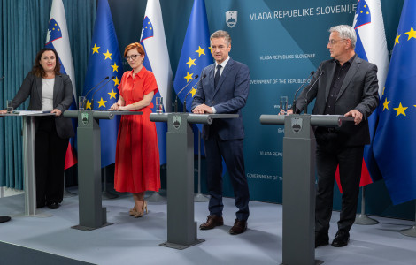 NK tretja obletnica VLS 28052025 (Prime Minister Robert Golob and Ministers Asta Vrečko and Matjaž Han presented the achievements and work of the Government three years into its term.)