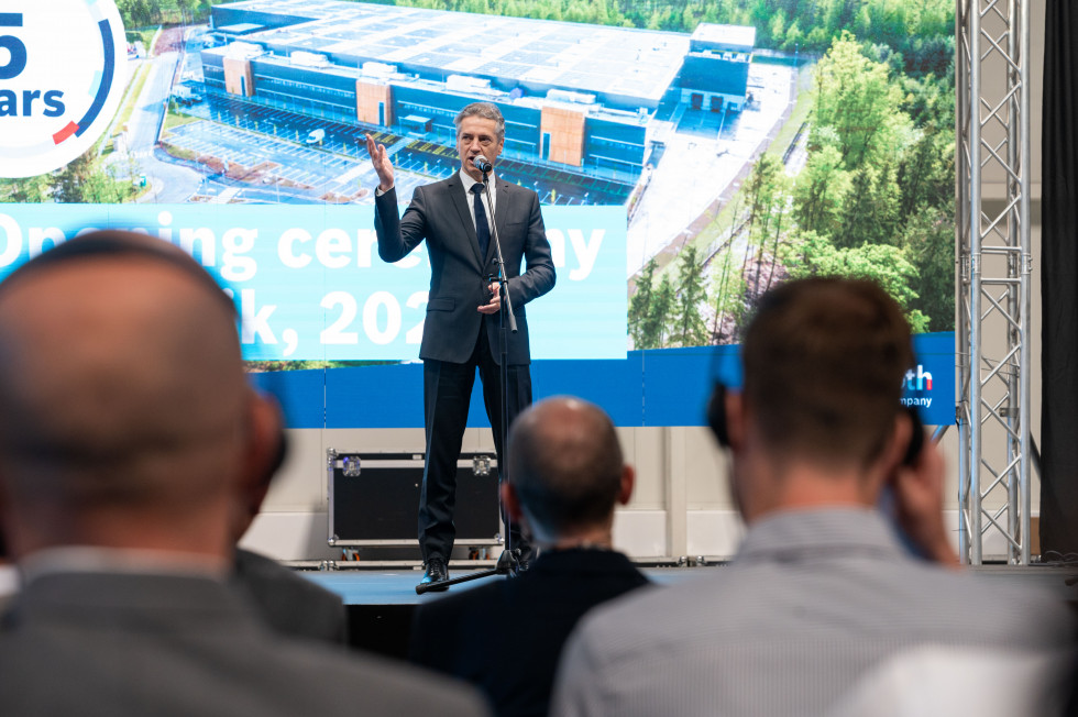 Prime Minister Robert Golob today attended the opening of Bosch Rexroth production plant.