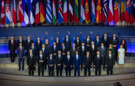 NATO (Group photo at the 75th anniversary of the North Atlantic Treaty Organisation)