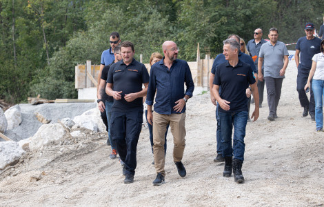 20230827 01266849 (Prime Minister Robert Golob and President of the European Council Charles Michel visited some of the areas affected by the natural disaster in Kamnik.)