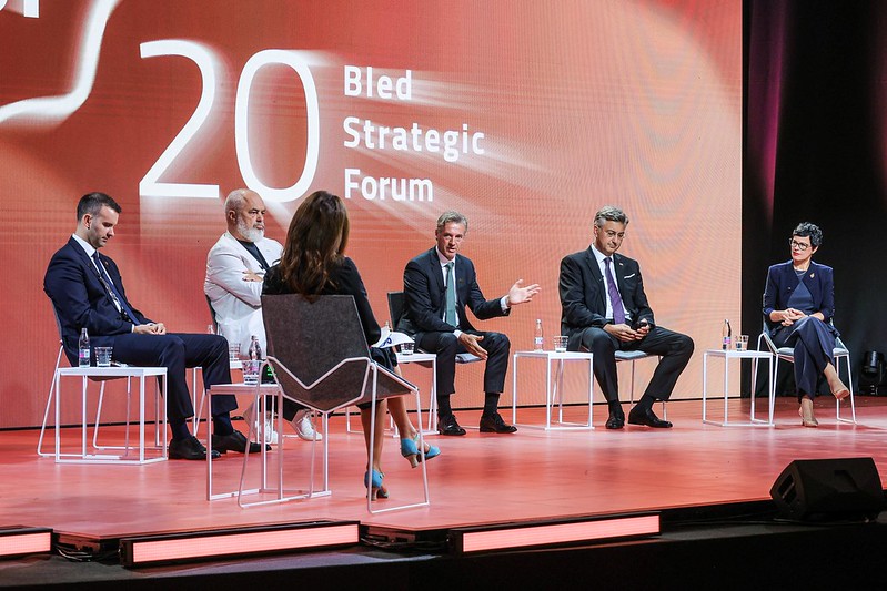 Prime Minister Golob: It is important to let those who have earned it advance