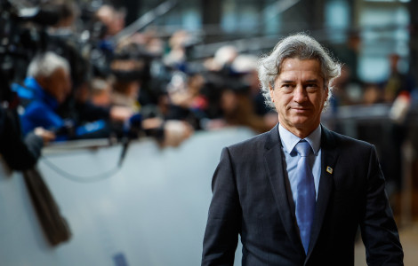 Golob ES 1 (Prime Minister Robert Golob upon arrival at the European Council Summit in Brussels.)