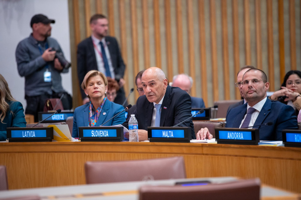 Predsednik Vlade Republike Slovenije Janez Janša se je v New Yorku udeležil šestega vrha Mednarodne krimske platforme