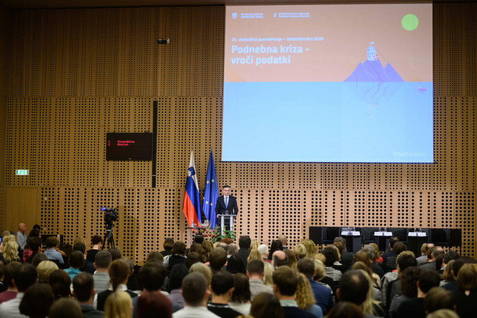 Predsednik vlade Marjan Šarec je nagovoril udeležence dogodka z naslovom Statistični dan 2020