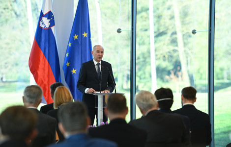 PV2 6437 (Prime Minister Janez Janša addresses the diplomatic corps at the New Year's reception )