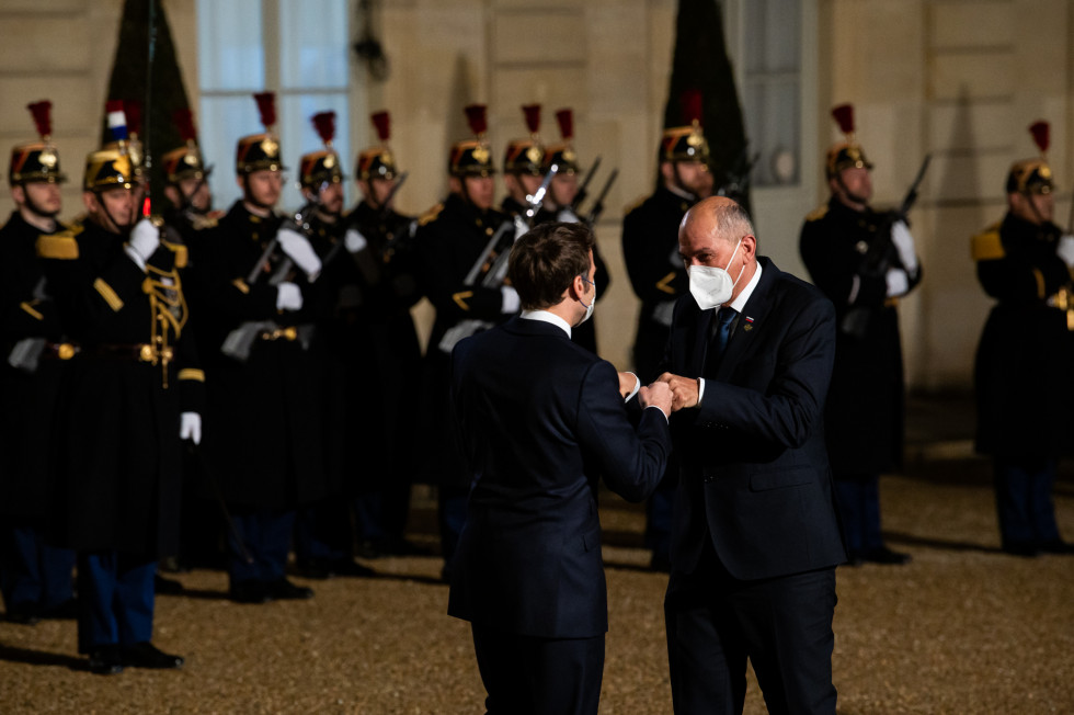 Predsednik vlade Janez Janša in francoski predsednik Emmanuel Macron