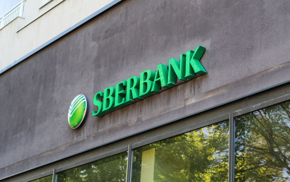 Predsednik vlade Janez Janša o delovanju ruske banke Sberbank 