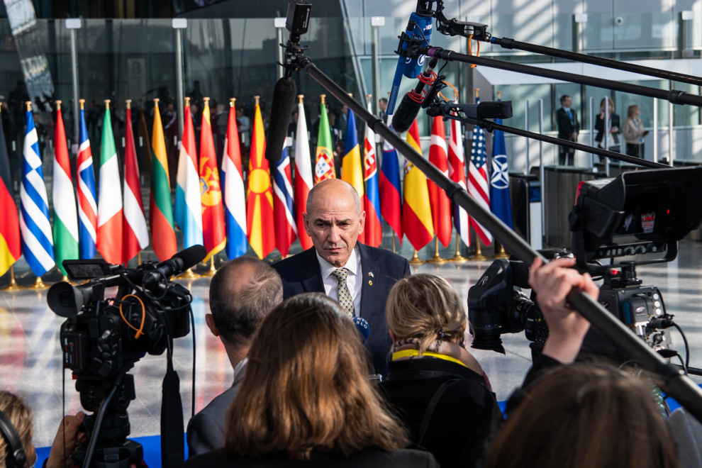 Izjava predsednika vlade ob prihodu na izredno zasedanje voditeljev in voditeljic vlad in držav zveze NATO
