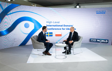 PV05053 (PPrime Minister Janez Janša is a guest on Polish TV TVP World)