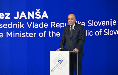 PV2 2121 (Prime Minister Janez Janša at the opening ceremony of the new passenger terminal at Ljubljana Jože Pučnik Airport)