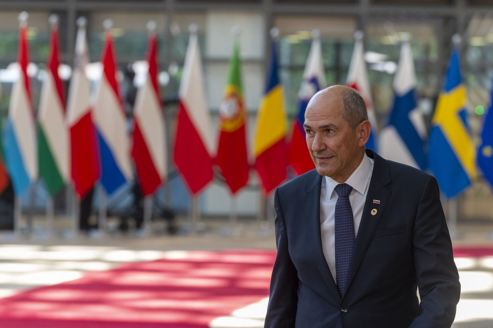 Predsednik vlade ob prihodu na vrh EU (2. dan)