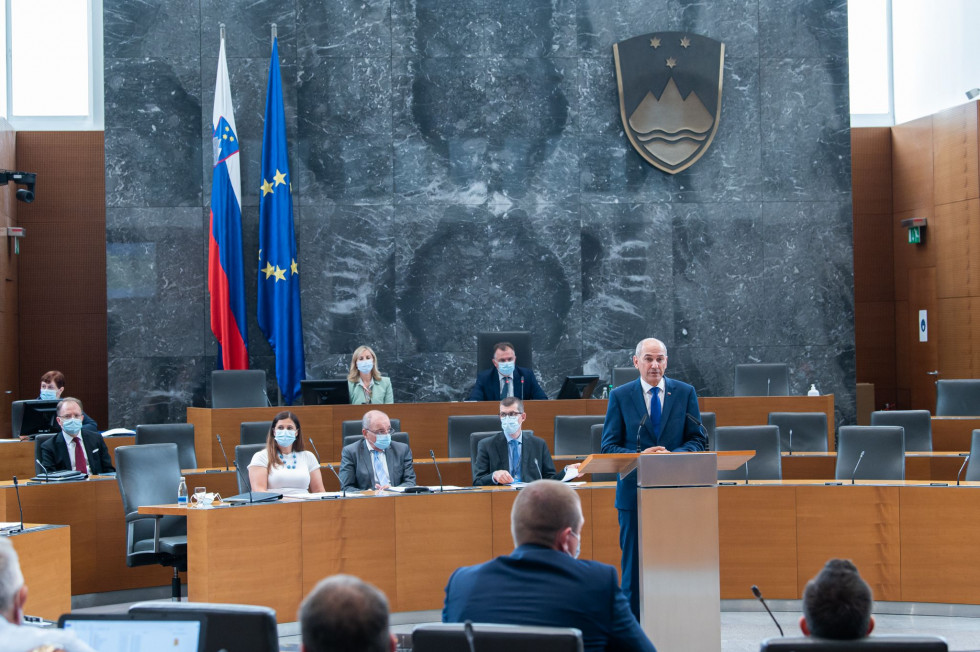 Predsednik vlade predstavil šestmesečni program predsedovanja Slovenije Svetu EU 