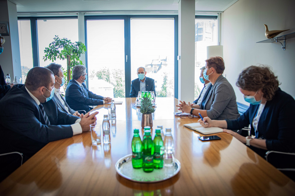 Predsednik vlade Janez Janša s predstavniki Fides