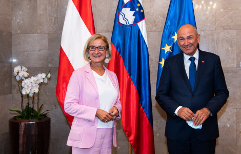 PV1 1438 (Prime Minister Janez Janša met with Governor of Lower Austria Johanna Mikl-Leitner)