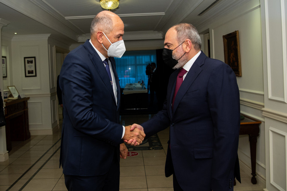 Prime Minister Janša met with Armenian Prime Minister Nikol Pashinyan