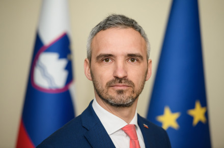 Janez Cigler Kralj, minister za delo, družino, socialne zadeve in enake možnosti