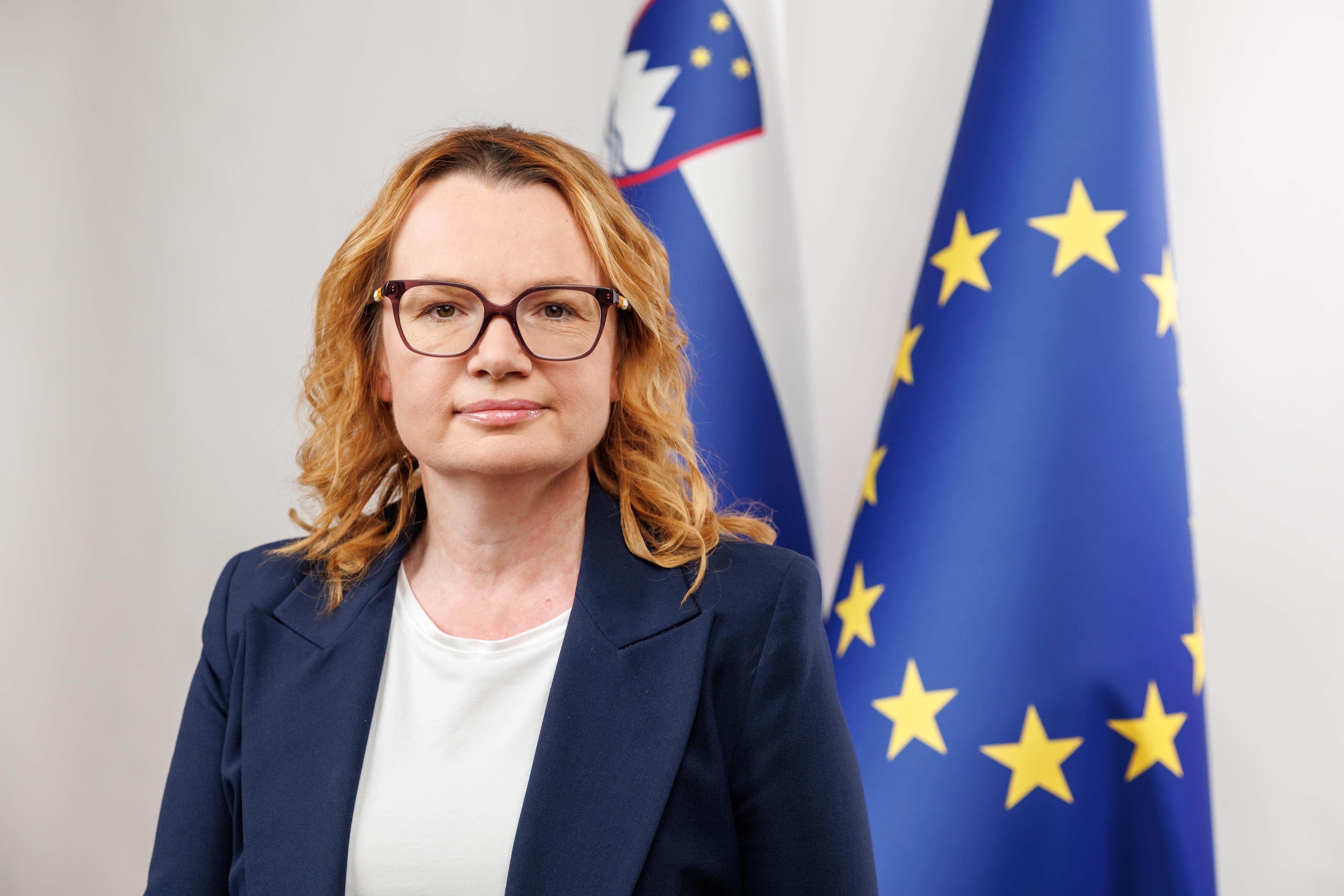 dr. Monika Kirbiš Rojs