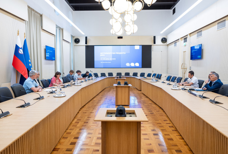 Vladna delovna skupina se je seznanila z izkušnjami na projektu 2TDK 