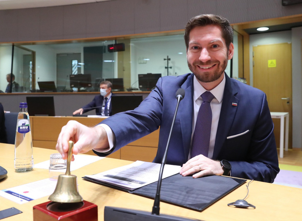 Potrditev Akta o digitalnih trgih in Akta o digitalnih storitvah
