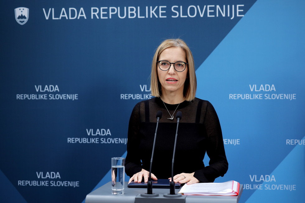 Minister for Health Valentina Prevolnik Rupel at the press conference after the government meeting