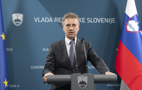 20240509 01337776 (Prime Minister Golob at the press conference)