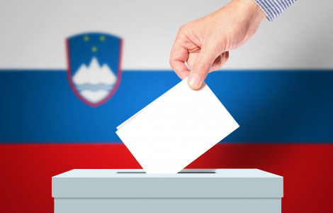 parlamentarne volitve (Freedom Movement wins landslide as Slovenians vote for change)