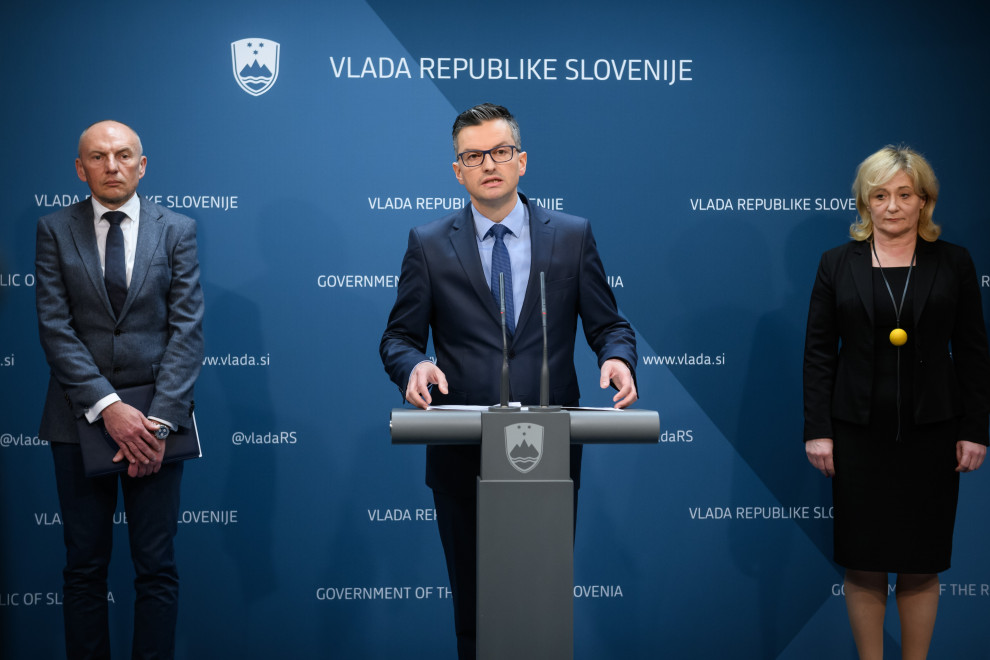 The outgoing cabinet adopted on Thursday measures to contain the new coronavirus in case it spreads to Slovenia
