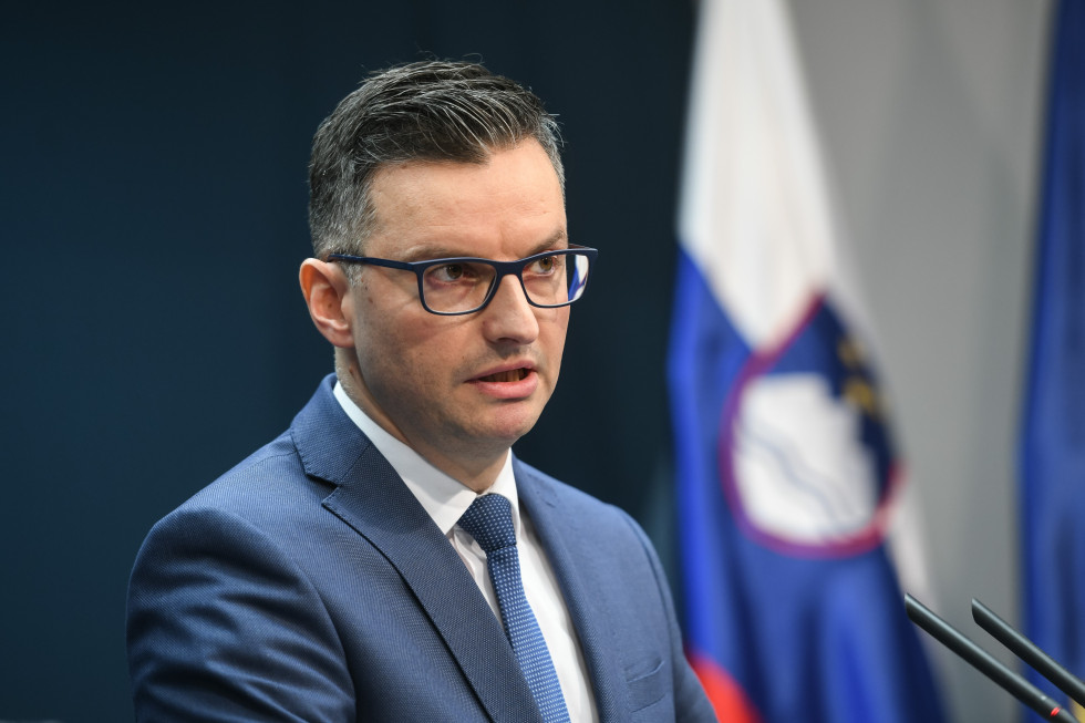 Predsednik vlade Marjan Šarec v izjavi za medije