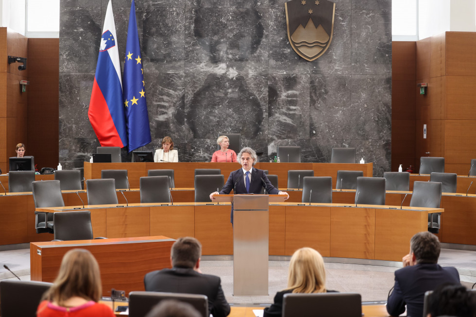 The newly elected prime minister was already sworn in at the National Assembly