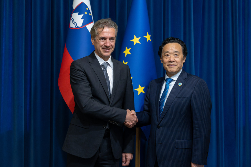 Prime Minister meets the Director-General of the FAO