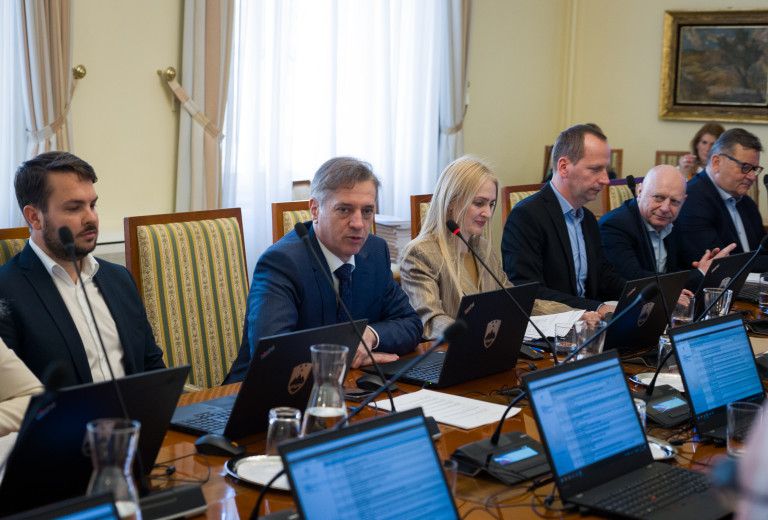 194th regular session of the Government of the Republic of Slovenia
