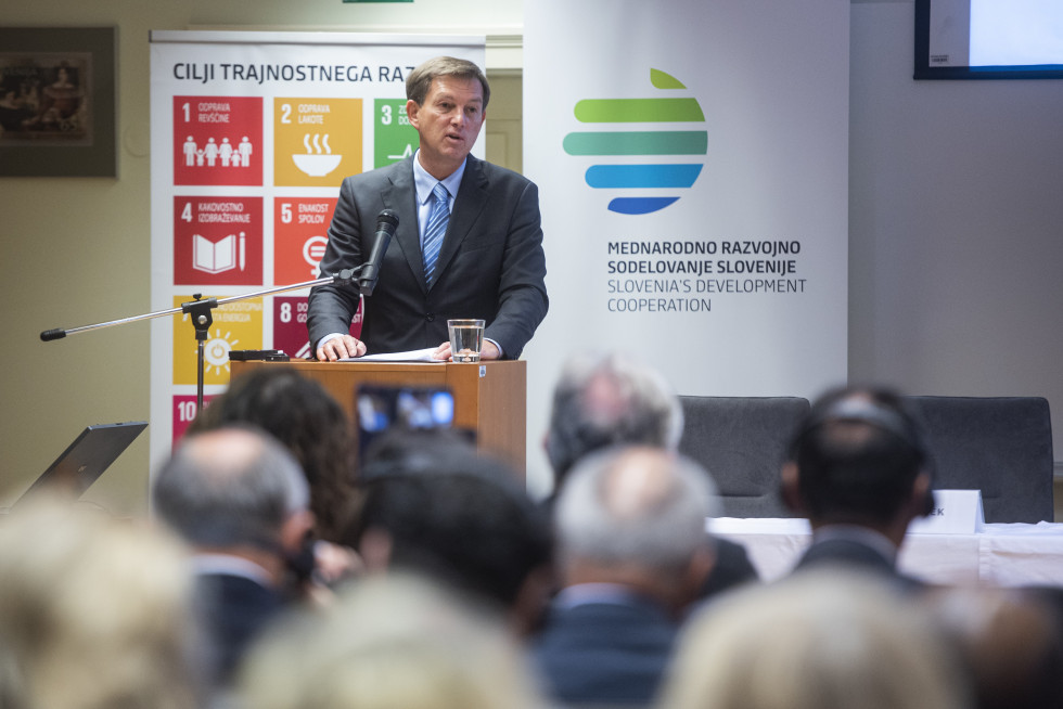 Foreign Minister Miro Cerar addresses the opening of Slovenian Development Days