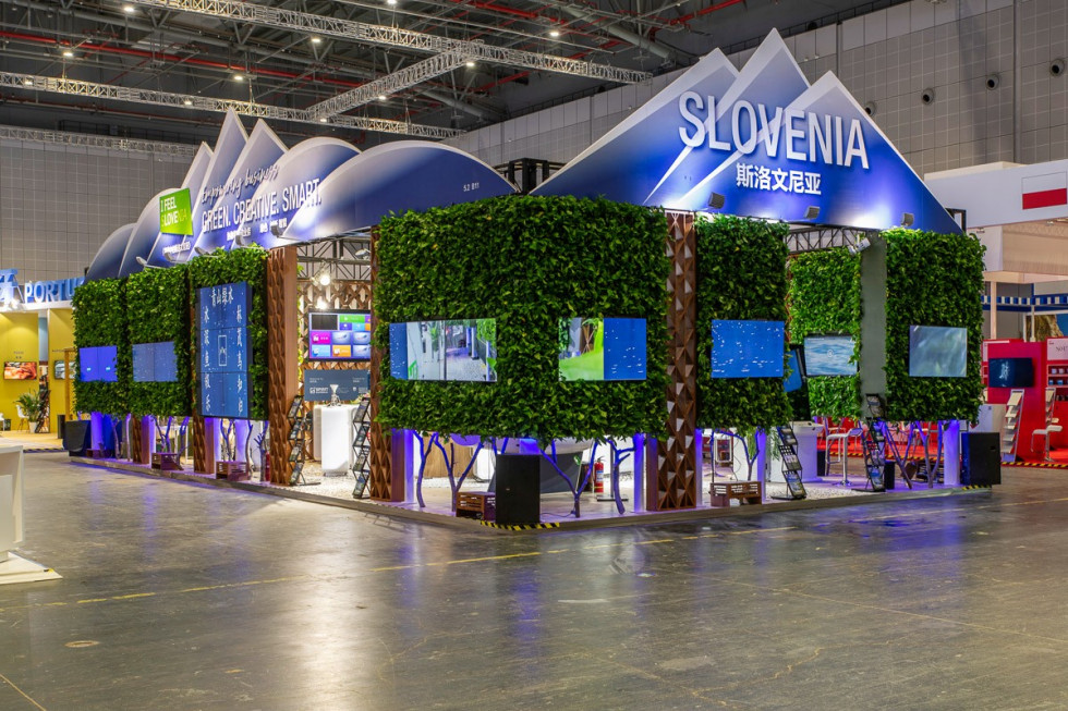 Slovenia presented itself to the Chinese business world as a land of high technology and innovative products and services