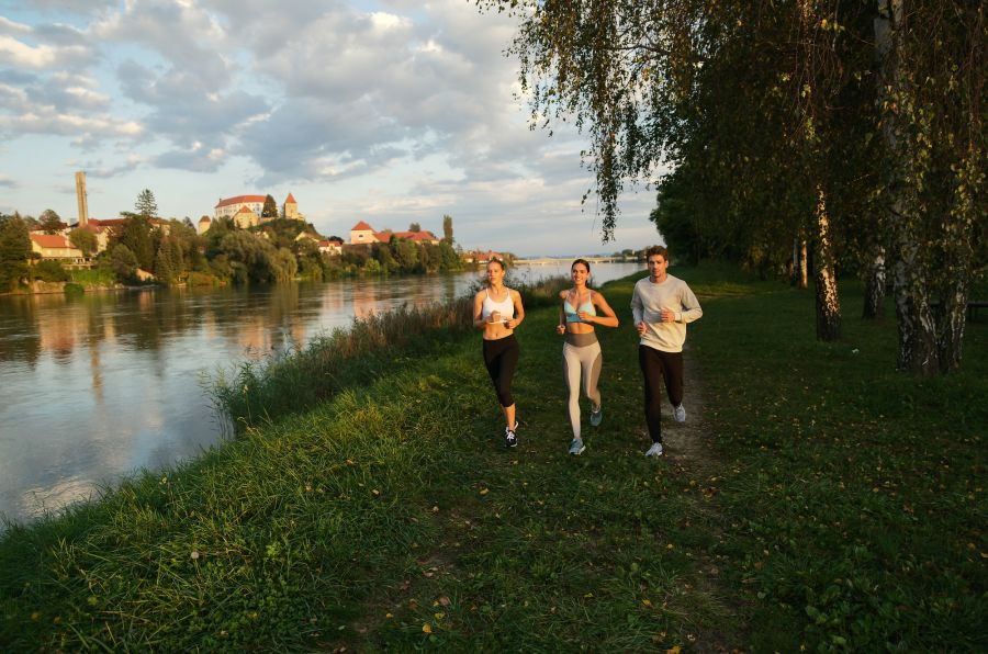 People jogging