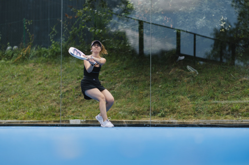 Ženska igra tenis.