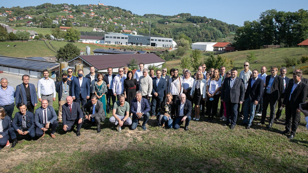 ministri in ministrice ob centru Grm Novo mesto