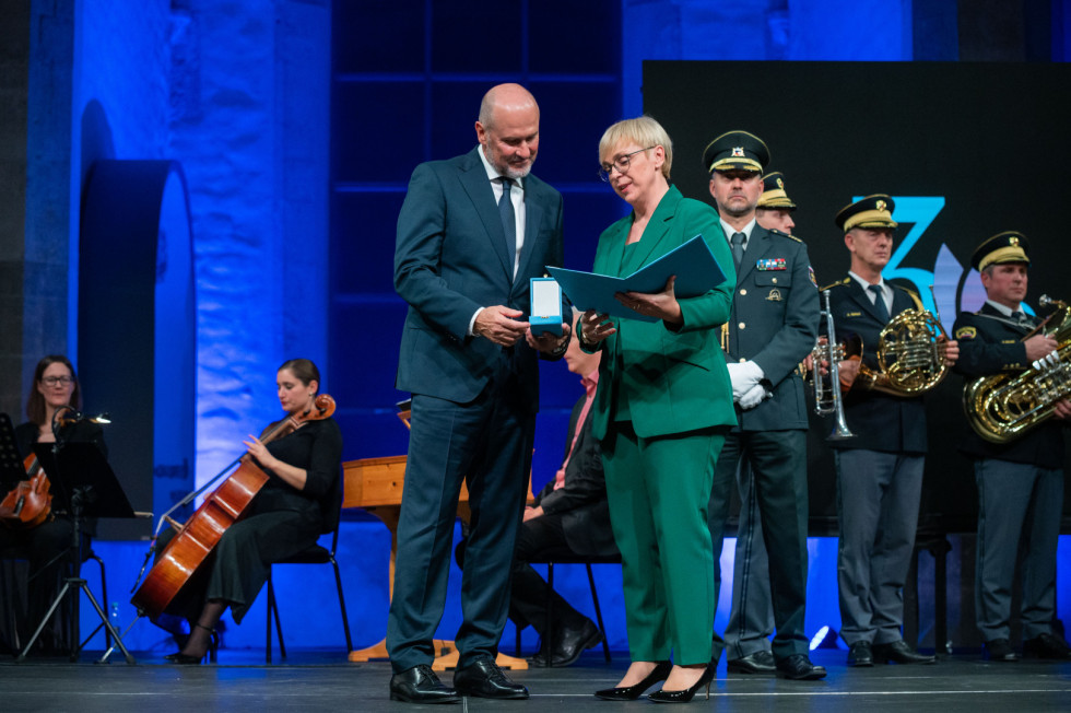 predsednica vroča odlikovanje