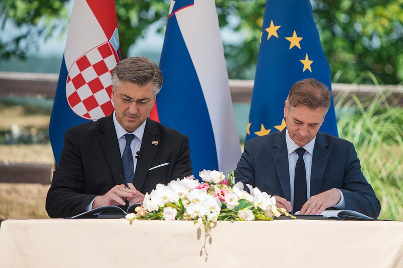 predsednika ob podpisu sporazumov
