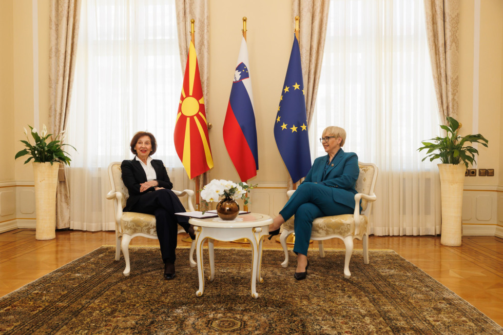 predsednici med pogovorom na štiri oči
