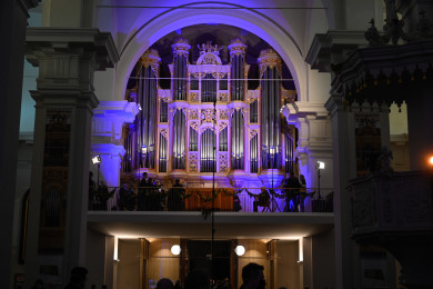 Nove orgle koprske stolnice, pogled na piščali.