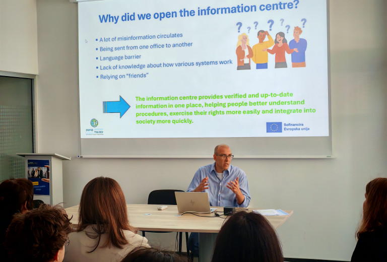 Moldavske nevladne organizacije obiskale Informacijsko središče - Infotujci