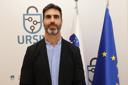 Dr Niko Gamulin