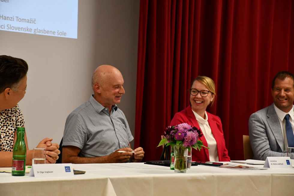 Olga Voglauer, Hanzi Tomažič, dr. Helena Jaklitsch in dr. Karl Hren