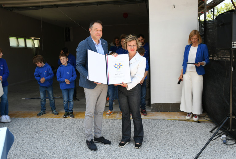 Minister Arčon slovesno odprl nove prostore slovenskega Jadralnega kluba Čupa