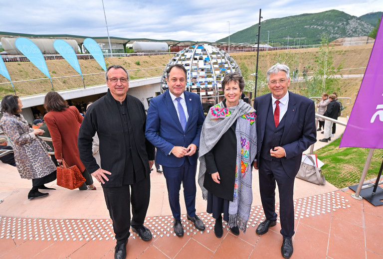 Minister Arčon z deželnim glavarjem dr. Kaiserjem odprl kupolo Ingeborg Bachmann v Novi Gorici